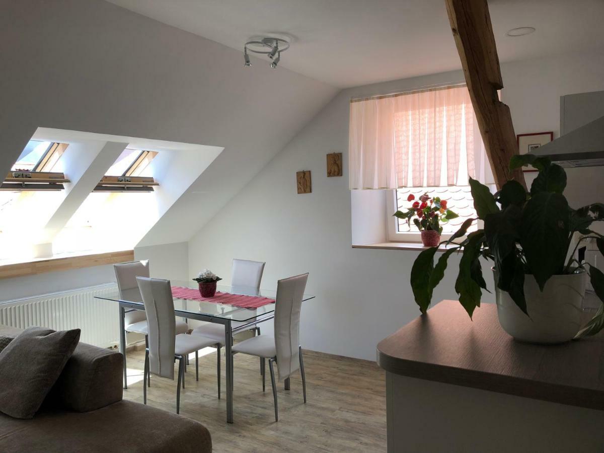 Apartma Linhartov Trg Radovljica Exteriér fotografie
