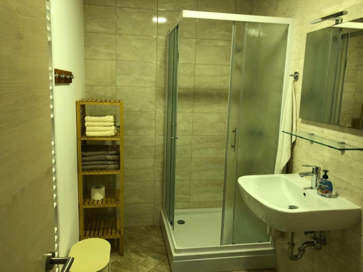 Apartma Linhartov Trg Radovljica Exteriér fotografie